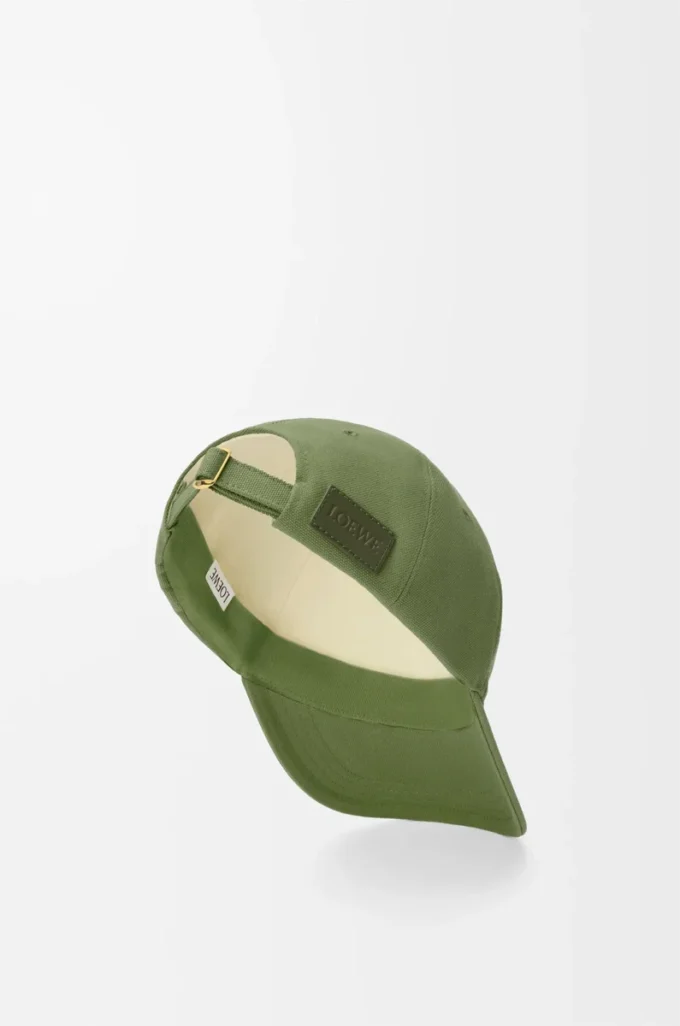 Cappellino LOEWE in tela verde salvia Cappellino LOEWE in tela verde salvia