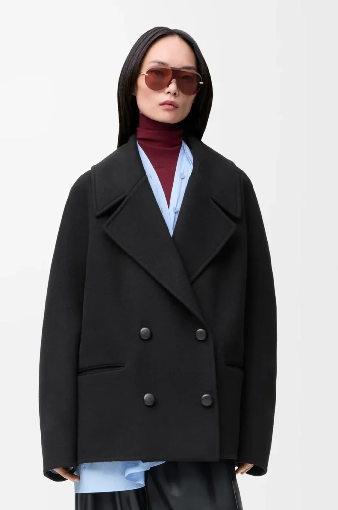 Cappotto corto in lana Nero