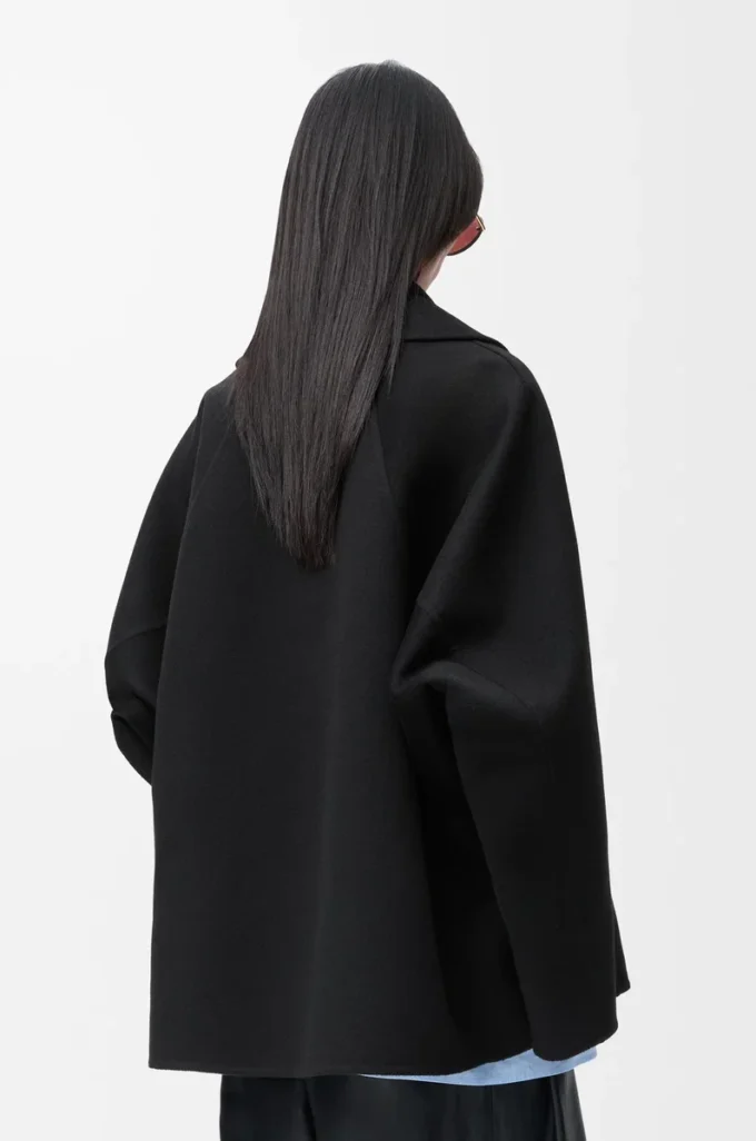 Cappotto corto in lana Nero
