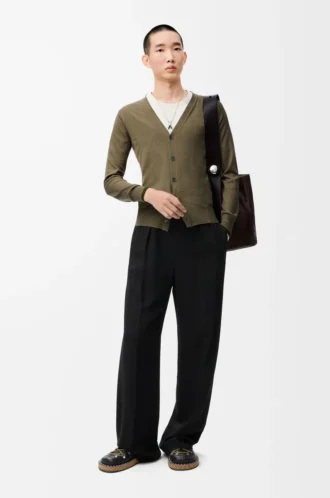 Cardigan in lana verde/verde kaki