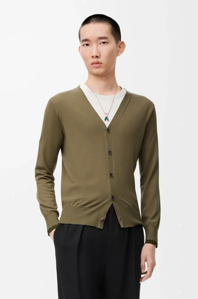Cardigan in lana verde/verde kaki