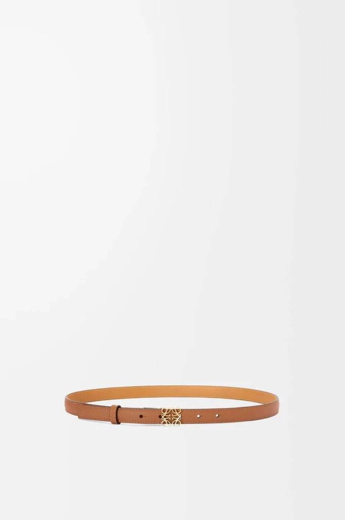 Cintura Anagram in pelle di vitello martellata Tan/Gold
