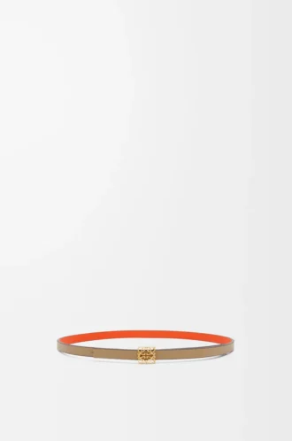 Cintura reversibile con cubo Anagram in pelle di vitello liscia verde argilla/arancione vivace/oro