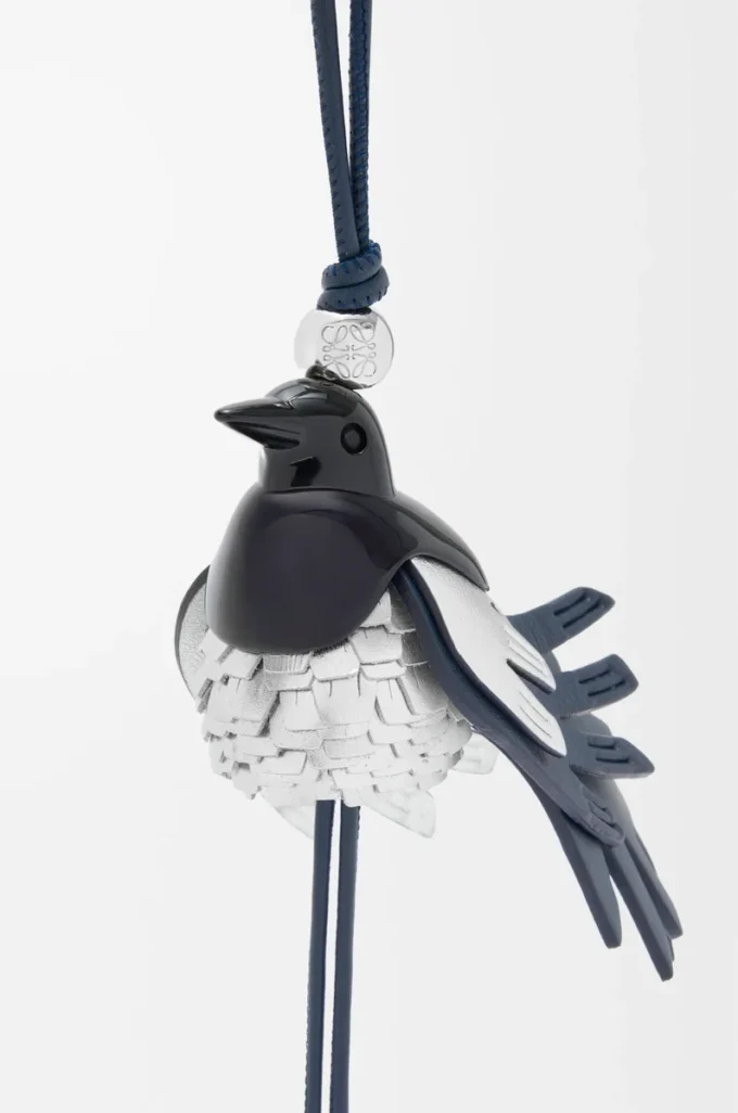 Ciondolo Magpie in pelle di vitello classica Nero/Argento