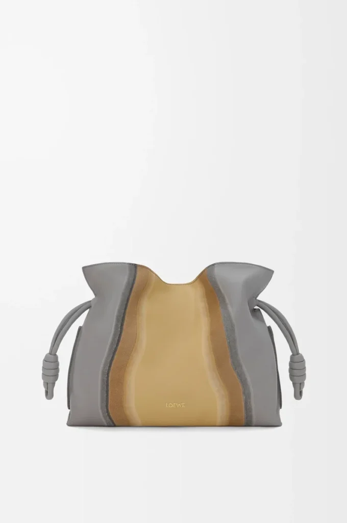 Clutch Flamenco media Landscape in pelle di vitello nappa Sparkling Grey/Butter