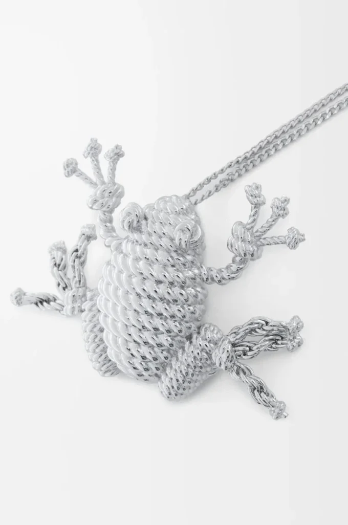 Collana con rana in argento