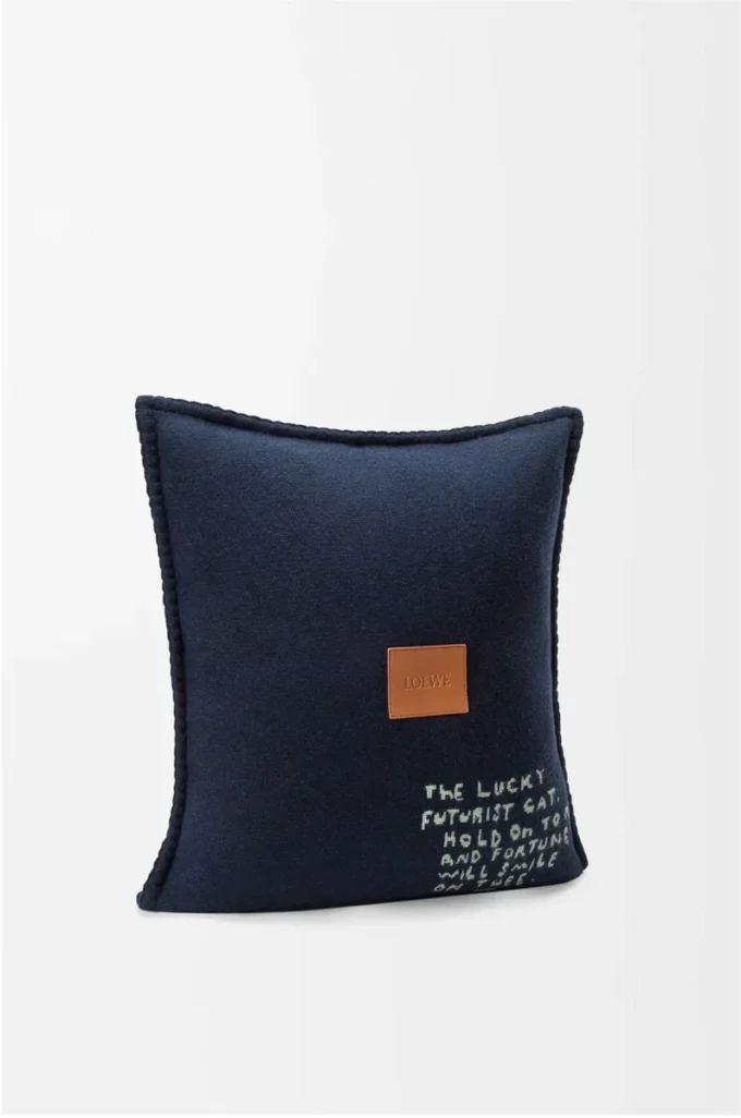 Cuscino in lana blu navy scuro Cuscino in lana blu navy scuro
