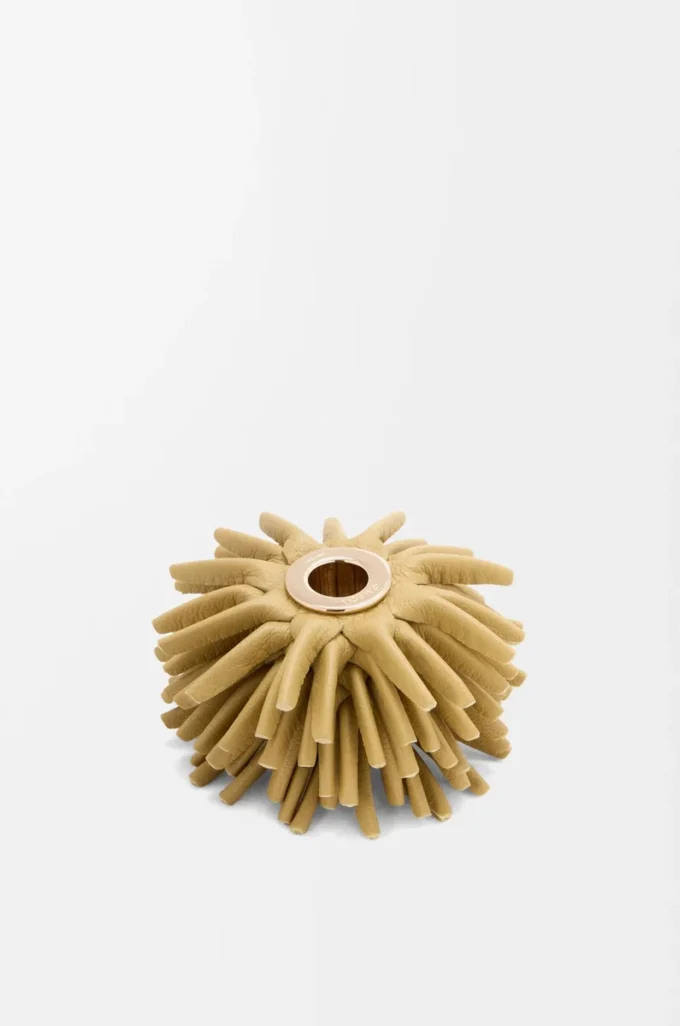 Dadi Flower in pelle di vitello classica Pale Yellow Glaze Dadi Flower in pelle di vitello classica Pale Yellow Glaze