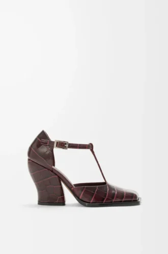 Décolleté con barra a T Onda in pelle di vitello goffrata bordeaux