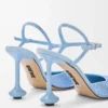 Décolleté con cinturino alla caviglia Toy in camoscio impreziosito da strass Baby Blue Décolleté con cinturino alla caviglia Toy in camoscio impreziosito da strass Baby Blue