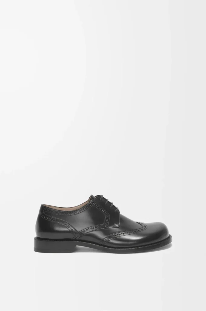 Derby brogue Campo in pelle di vitello spazzolata Nero Derby brogue Campo in pelle di vitello spazzolata Nero