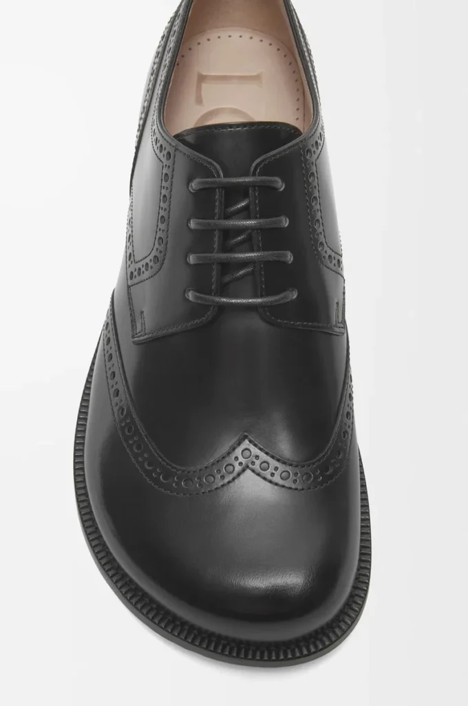 Derby brogue Campo in pelle di vitello spazzolata Nero Derby brogue Campo in pelle di vitello spazzolata Nero