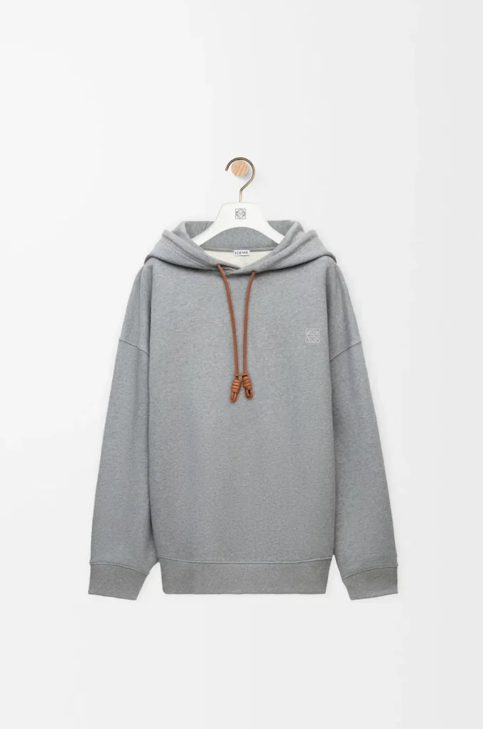 Felpa con cappuccio dalla vestibilità morbida in cotone grigio melange Felpa con cappuccio dalla vestibilità morbida in cotone grigio melange