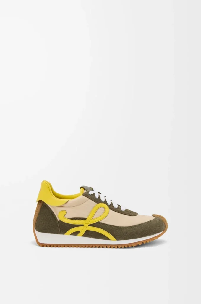 Flow Runner 2.0 in nylon e pelle scamosciata Crema/Giallo/Verde oliva Flow Runner 2.0 in nylon e pelle scamosciata Crema/Giallo/Verde oliva