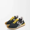 Flow Runner 2.0 in nylon e pelle scamosciata Nero/Bianco/Kaki Flow Runner 2.0 in nylon e pelle scamosciata Nero/Bianco/Kaki