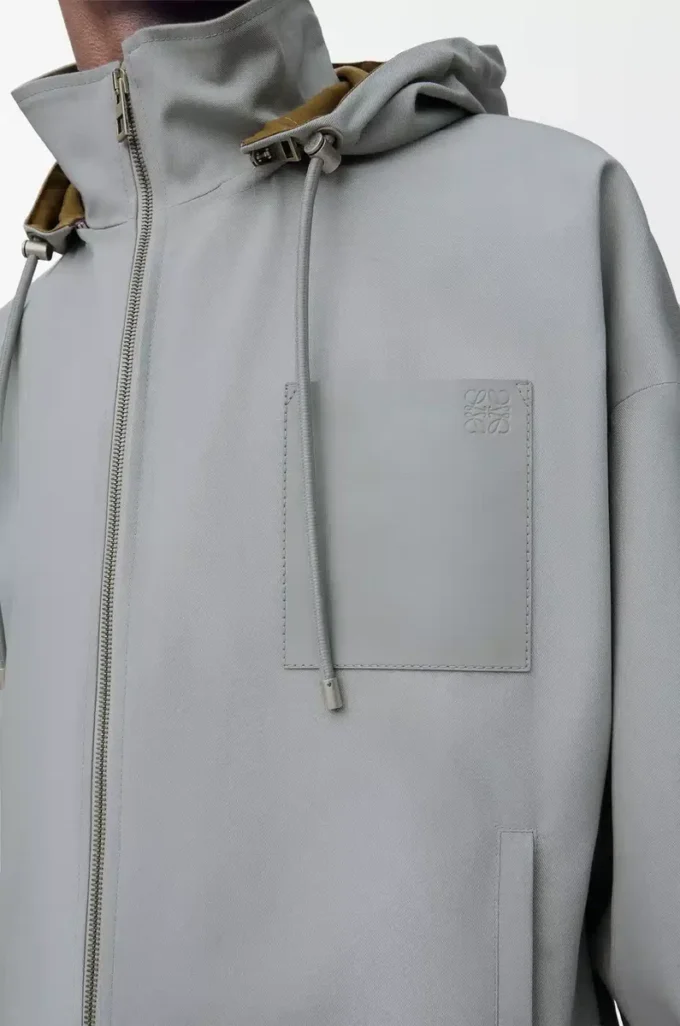 Giacca con cappuccio in cotone grigio chiaro