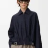 Giacca con cintura in lana e seta blu navy