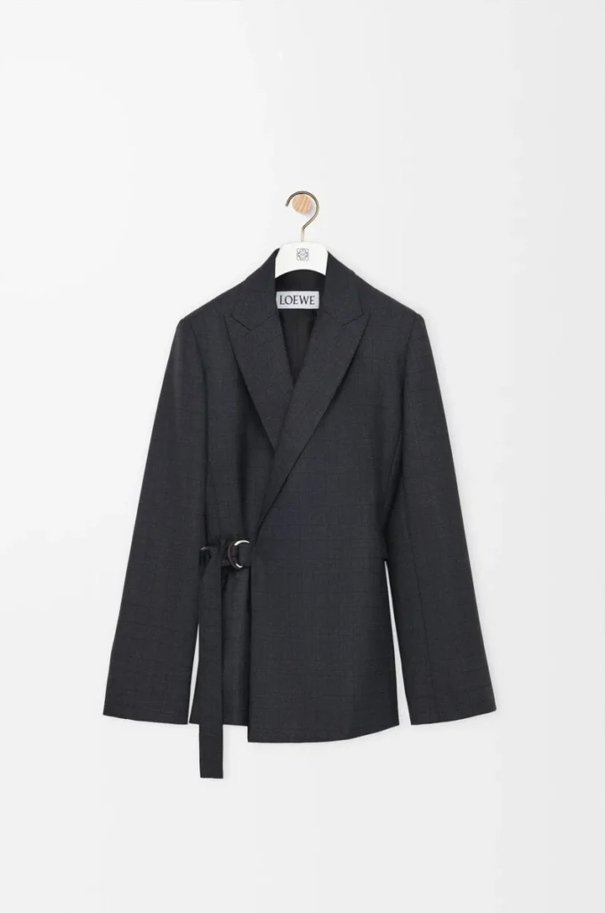 Giacca drappeggiata in lana grigio scuro Giacca drappeggiata in lana grigio scuro