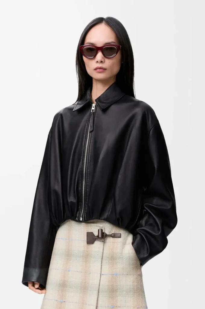 Giacca drappeggiata in pelle di agnello nappa Nero