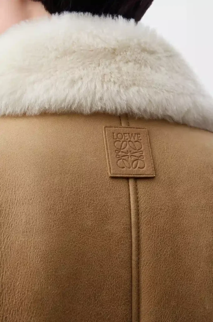 Giacca in shearling color cammello