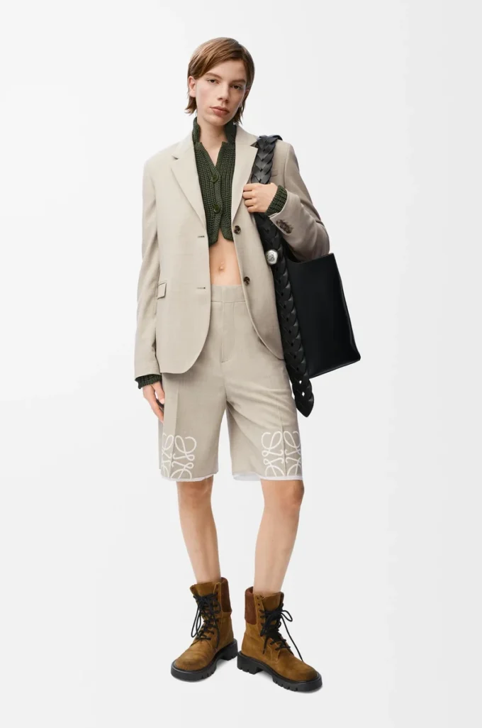 Giacca sartoriale in lana melange beige chiaro Giacca sartoriale in lana melange beige chiaro