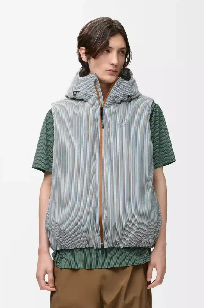 Gilet imbottito in tessuto tecnico Beige/Blu Gilet imbottito in tessuto tecnico Beige/Blu