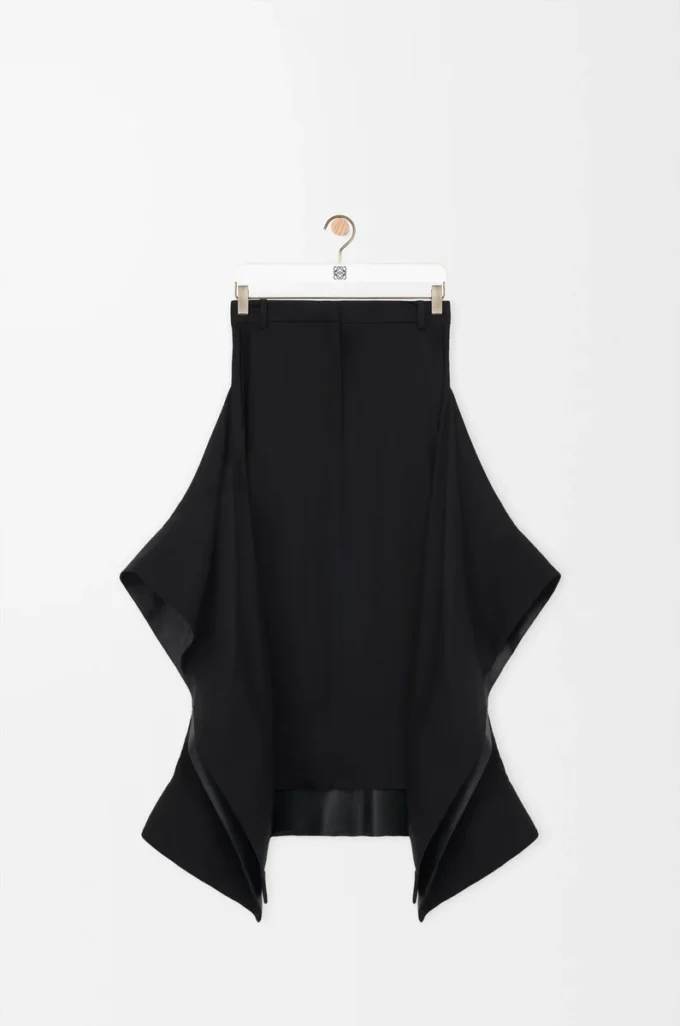 Gonna in viscosa elasticizzata nera Gonna in viscosa elasticizzata nera