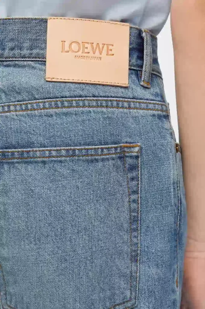 Jeans a gamba dritta in denim blu vintage Jeans a gamba dritta in denim blu vintage