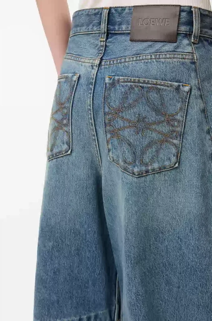 Jeans a zampa in denim Denim lavato Jeans a zampa in denim Denim lavato