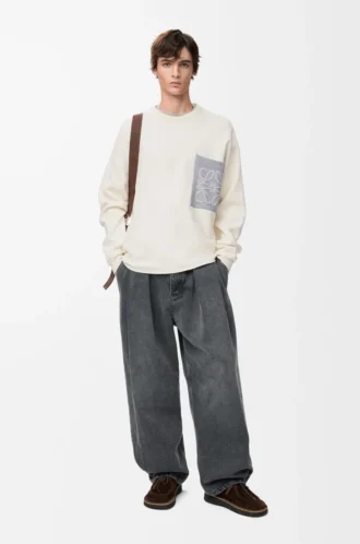 Maglione Anagram con tasca in misto cotone beige/grigio