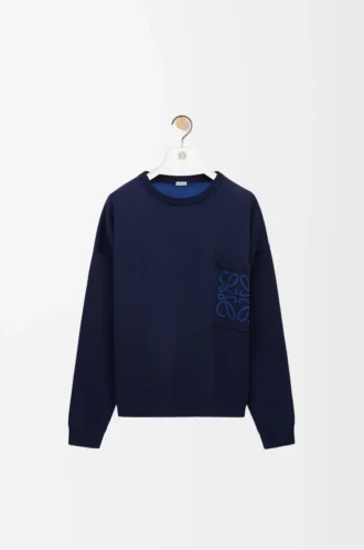 Maglione con tasca Anagram in misto cotone blu navy