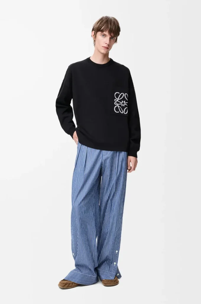 Maglione con tasca Anagram in misto cotone Nero/Bianco