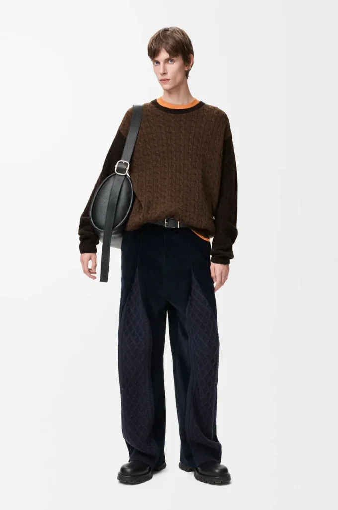 Maglione in cashmere marrone/marrone scuro Maglione in cashmere marrone/marrone scuro