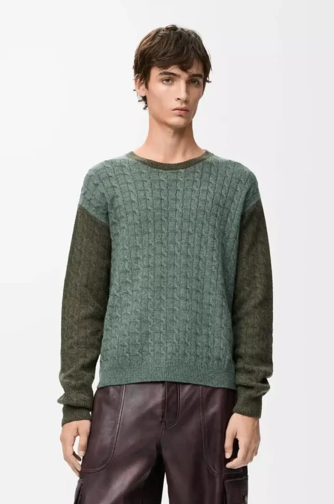 Maglione in cashmere verde chiaro/verde kaki Maglione in cashmere verde chiaro/verde kaki