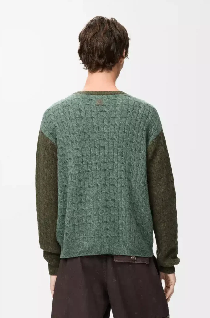 Maglione in cashmere verde chiaro/verde kaki Maglione in cashmere verde chiaro/verde kaki