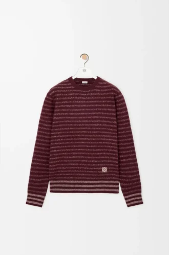Maglione in lana marrone scuro Maglione in lana marrone scuro