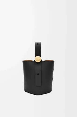 Mini borsa a secchiello in pelle di vitello liscia nera