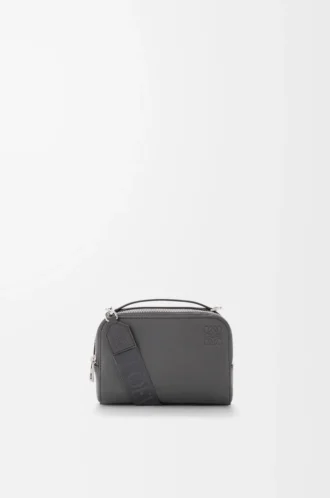 Mini borsa a tracolla per fotocamera in morbida pelle di vitello martellata antracite