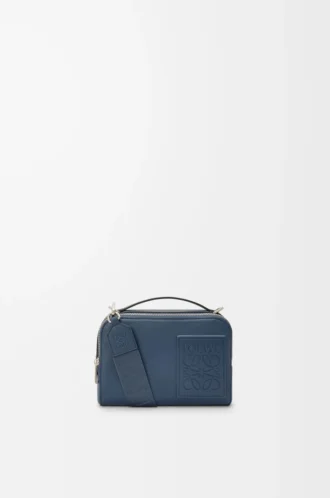 Mini borsa a tracolla per fotocamera in pelle di vitello satinata tinta indaco