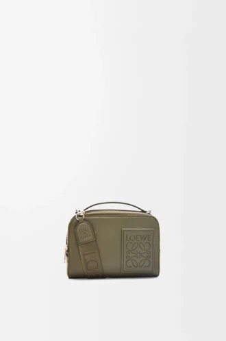 Mini borsa a tracolla per fotocamera in pelle di vitello satinata verde kaki
