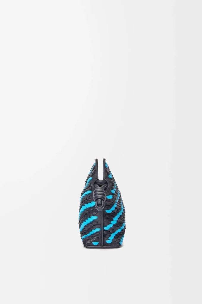 Mini pochette Flamenco in pelle di agnello nappa Dark Ink/Sky Blue Mini pochette Flamenco in pelle di agnello nappa Dark Ink/Sky Blue