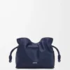 Mini pochette Flamenco in pelle di vitello nappa blu abisso Mini pochette Flamenco in pelle di vitello nappa blu abisso