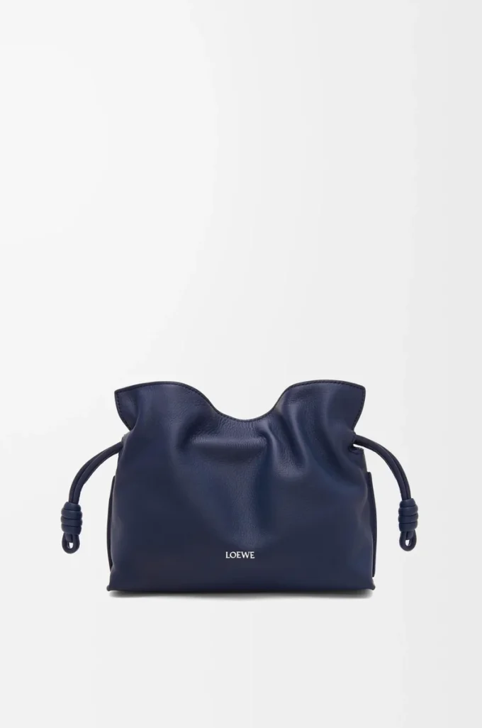 Mini pochette Flamenco in pelle di vitello nappa blu abisso Mini pochette Flamenco in pelle di vitello nappa blu abisso
