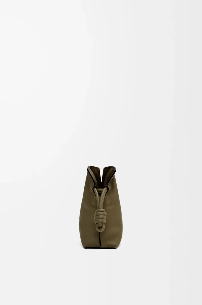 Mini pochette Flamenco in pelle di vitello nappa Dark Khaki Mini pochette Flamenco in pelle di vitello nappa Dark Khaki