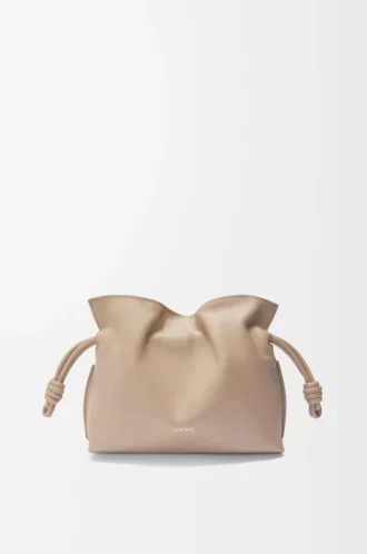 Mini pochette Flamenco in pelle di vitello nappa Sand