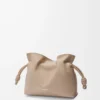 Mini pochette Flamenco in pelle di vitello nappa Sand Mini pochette Flamenco in pelle di vitello nappa Sand