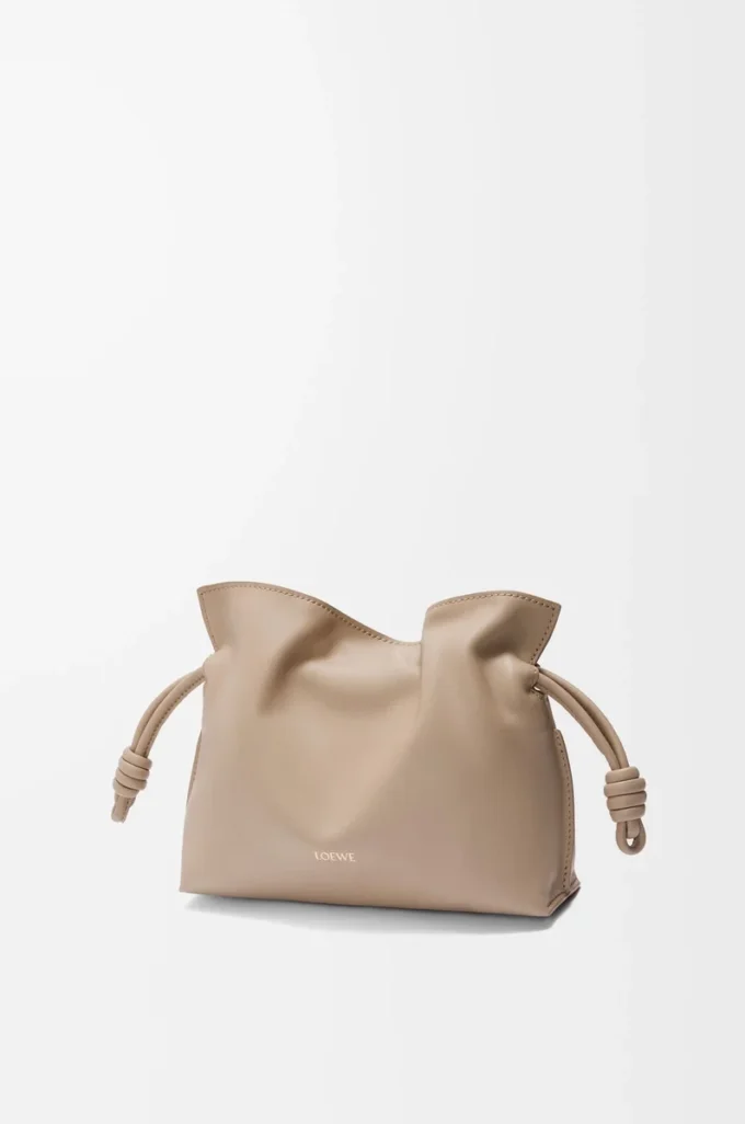 Mini pochette Flamenco in pelle di vitello nappa Sand Mini pochette Flamenco in pelle di vitello nappa Sand