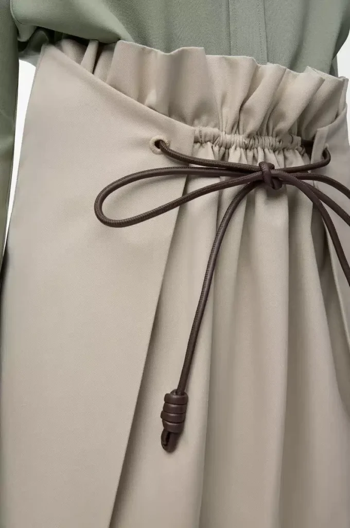 Minigonna in cotone e seta Beige chiaro Minigonna in cotone e seta Beige chiaro