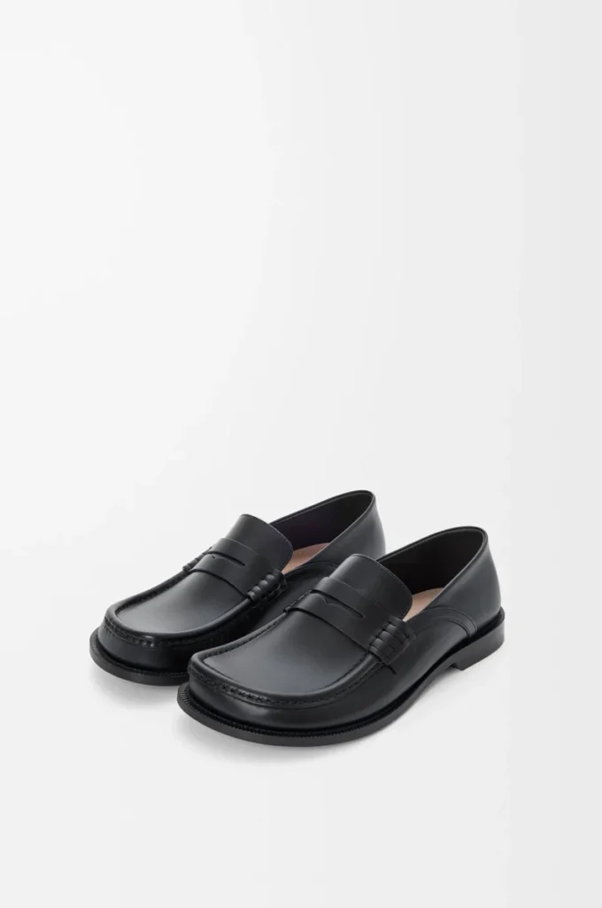 Mocassino con linguetta posteriore Campo in pelle di vitello cerata Nero Mocassino con linguetta posteriore Campo in pelle di vitello cerata Nero