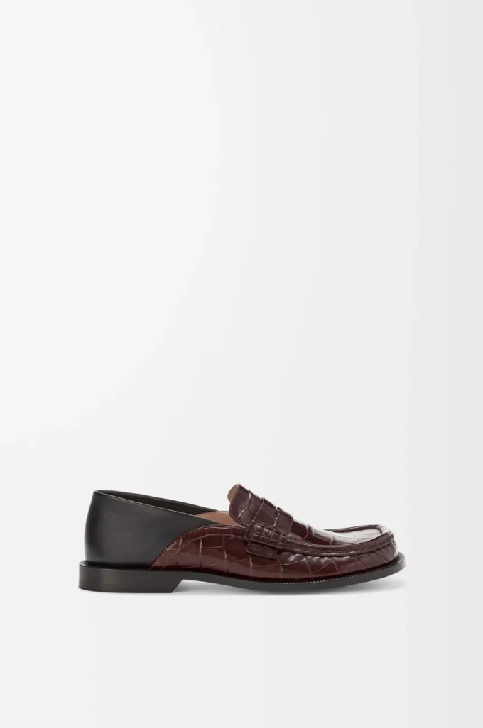 Mocassino con linguetta posteriore Campo in pelle di vitello goffrata e pelle di agnello nappa Marrone scuro/Nero Mocassino con linguetta posteriore Campo in pelle di vitello goffrata e pelle di agnello nappa Marrone scuro/Nero